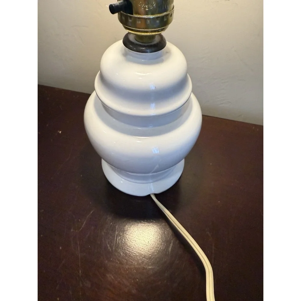 VTG Ceramic Table Lamp Off-White Small 11